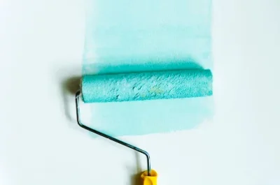 Peinture intérieure au Mas — murs, plafonds et boiseries